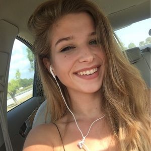 Meet your Posher, Sarah